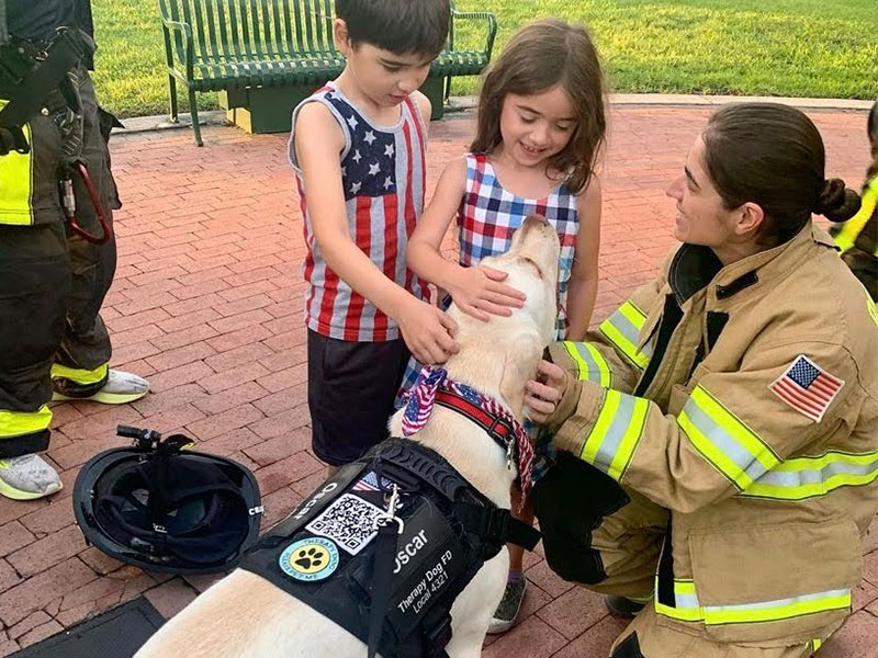 Therapy Support Dogs Help Broward County First Responders, Community Heal